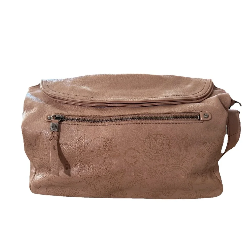 The Sak Taupe Leather Crossbody Bag Embossed Floral Boho Tan Zip Purse - Picture 3 of 11